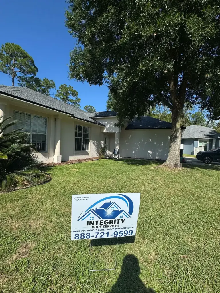 Completed Atlas Pinnacle Pristine Pewter roof replacement on Lancers Lane in Port Orange, FL.